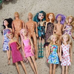 Lot Of Barbies, Ken, Monster High Dolls
